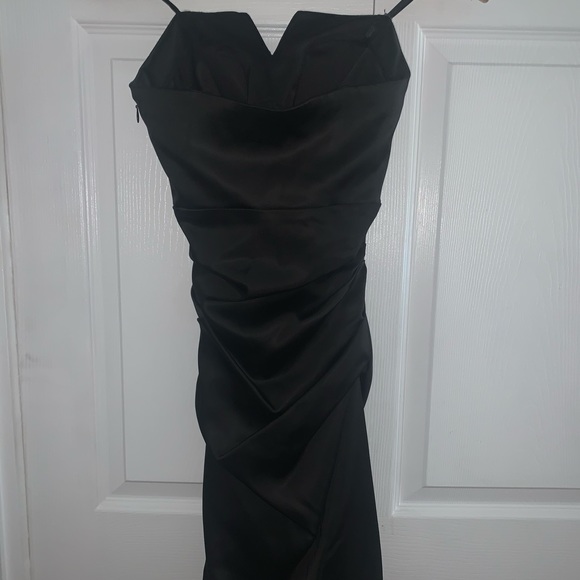 Le Chateau Strapless Pencil Cocktail Dress - Picture 2 of 2